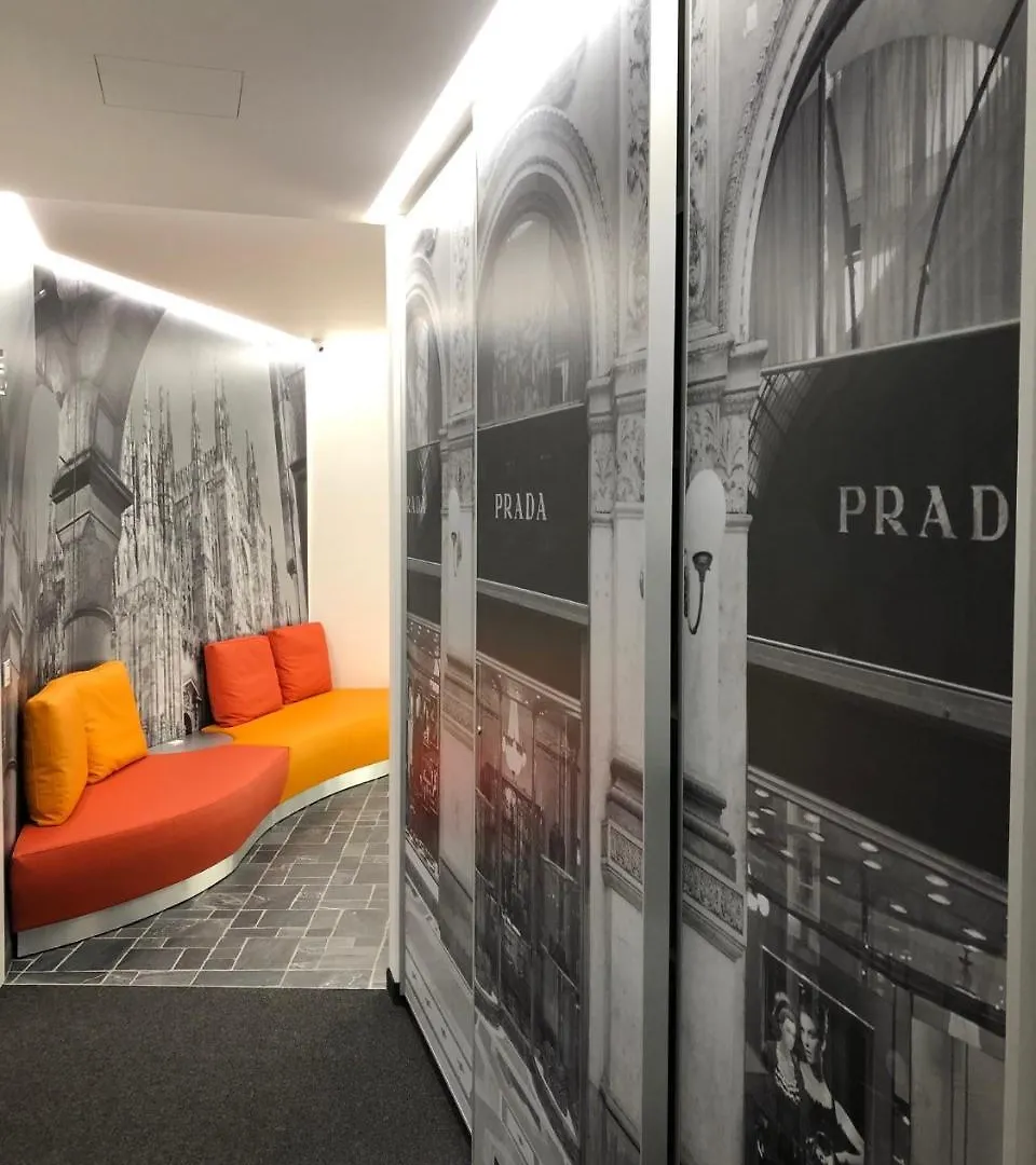 Ahd Rooms Милан Италия